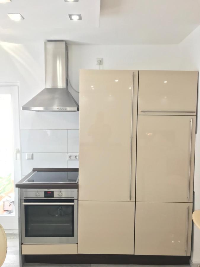 Aparts House - Balkon-Wifi-Kitchen Έσσεν Εξωτερικό φωτογραφία