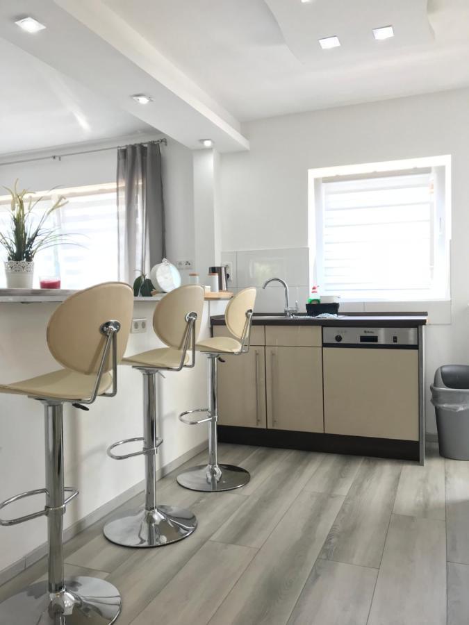 Aparts House - Balkon-Wifi-Kitchen Έσσεν Εξωτερικό φωτογραφία