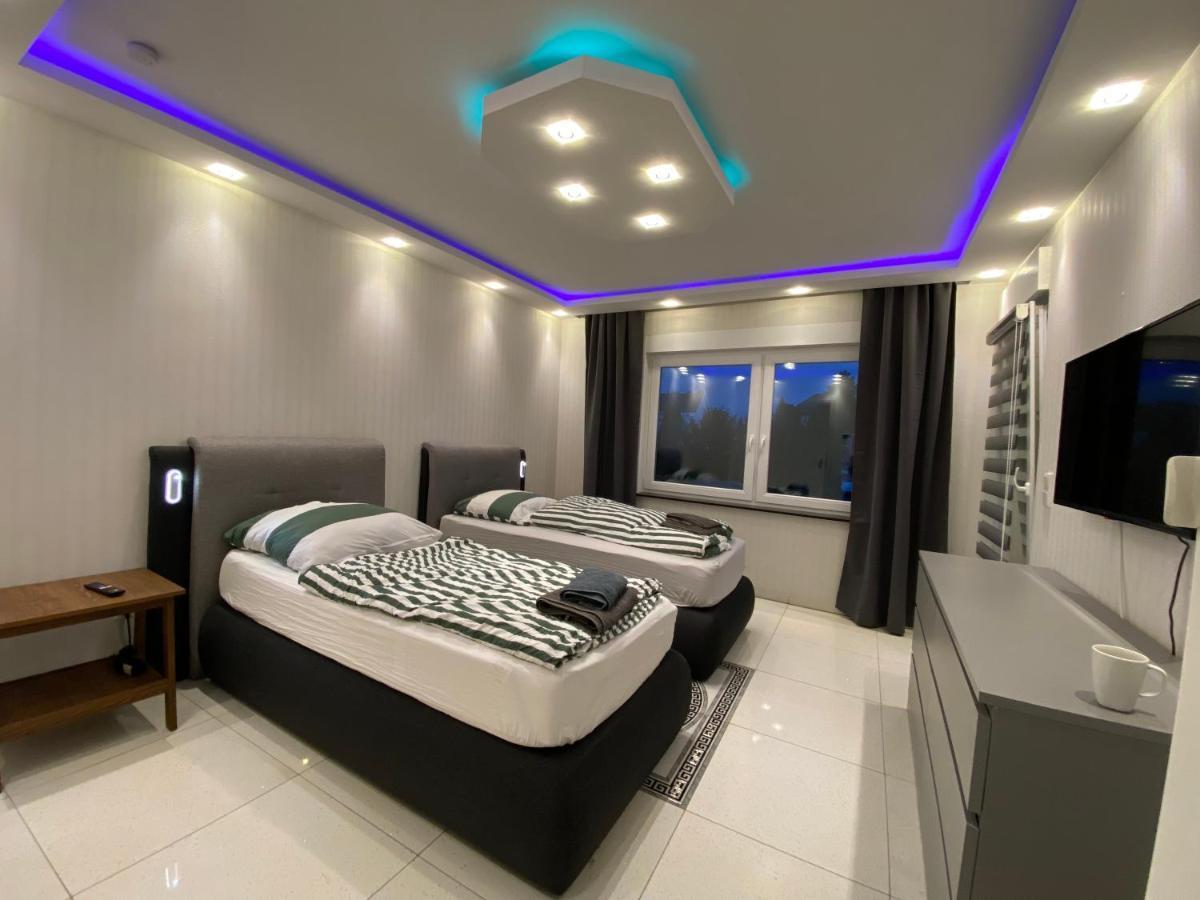 Aparts House - Balkon-Wifi-Kitchen Έσσεν Εξωτερικό φωτογραφία