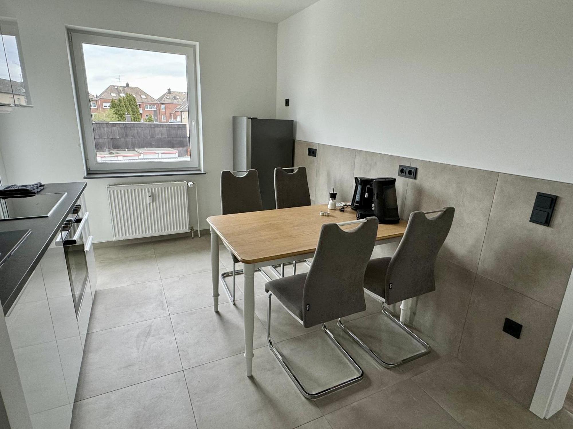Aparts House - Balkon-Wifi-Kitchen Έσσεν Εξωτερικό φωτογραφία
