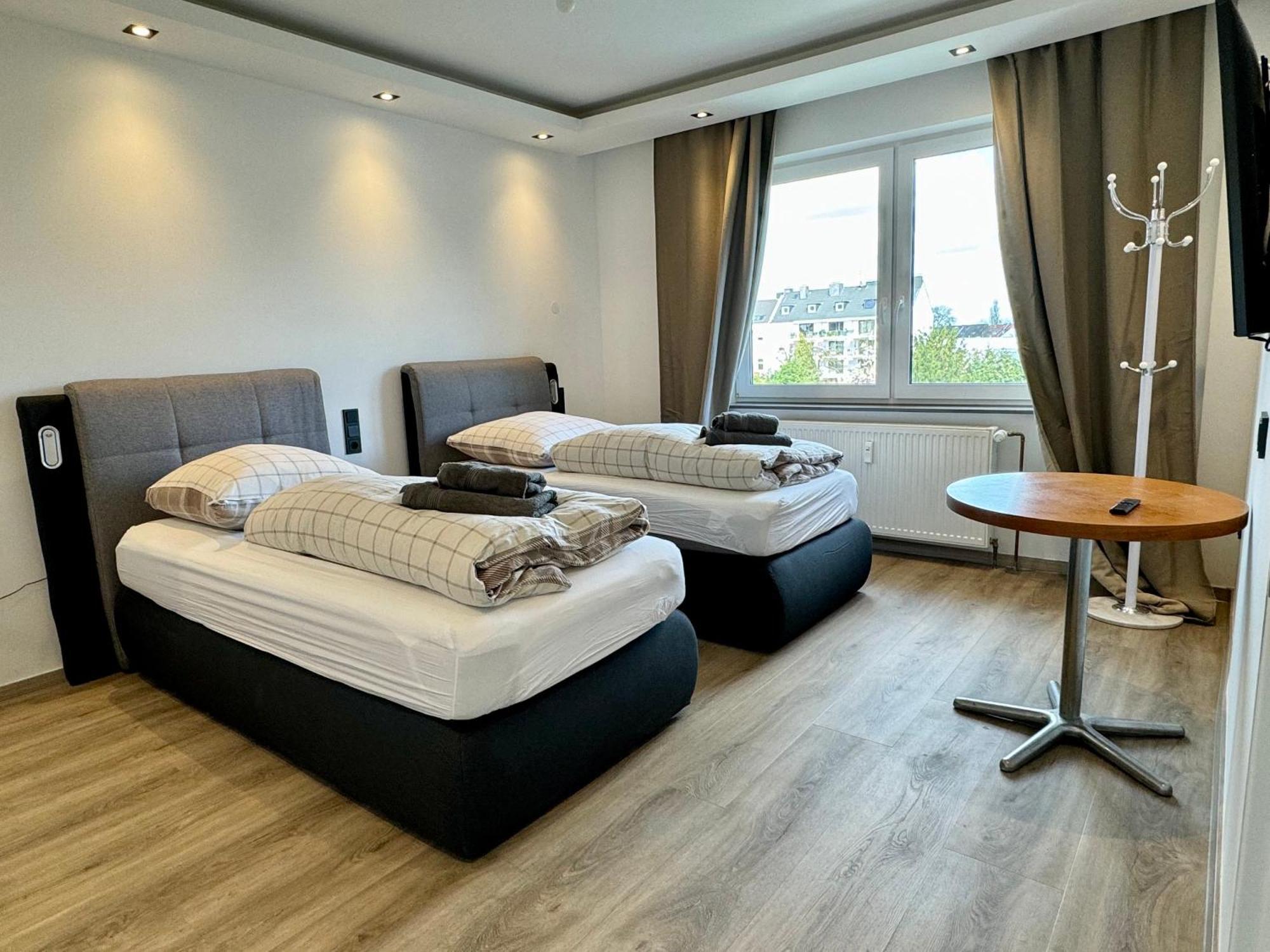 Aparts House - Balkon-Wifi-Kitchen Έσσεν Εξωτερικό φωτογραφία
