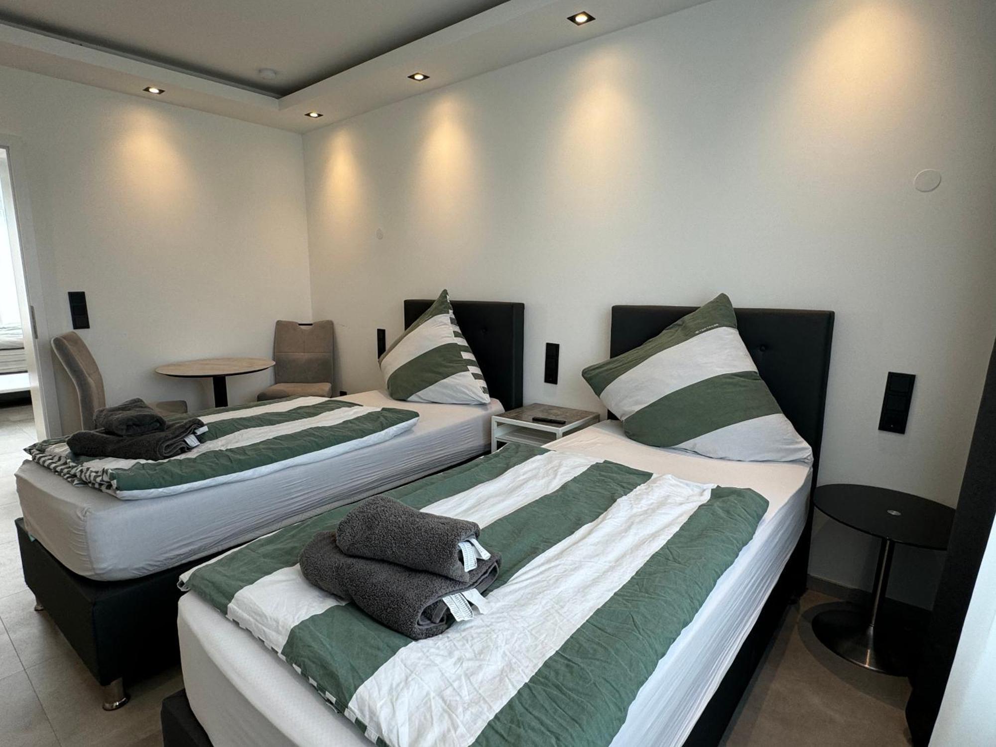 Aparts House - Balkon-Wifi-Kitchen Έσσεν Εξωτερικό φωτογραφία