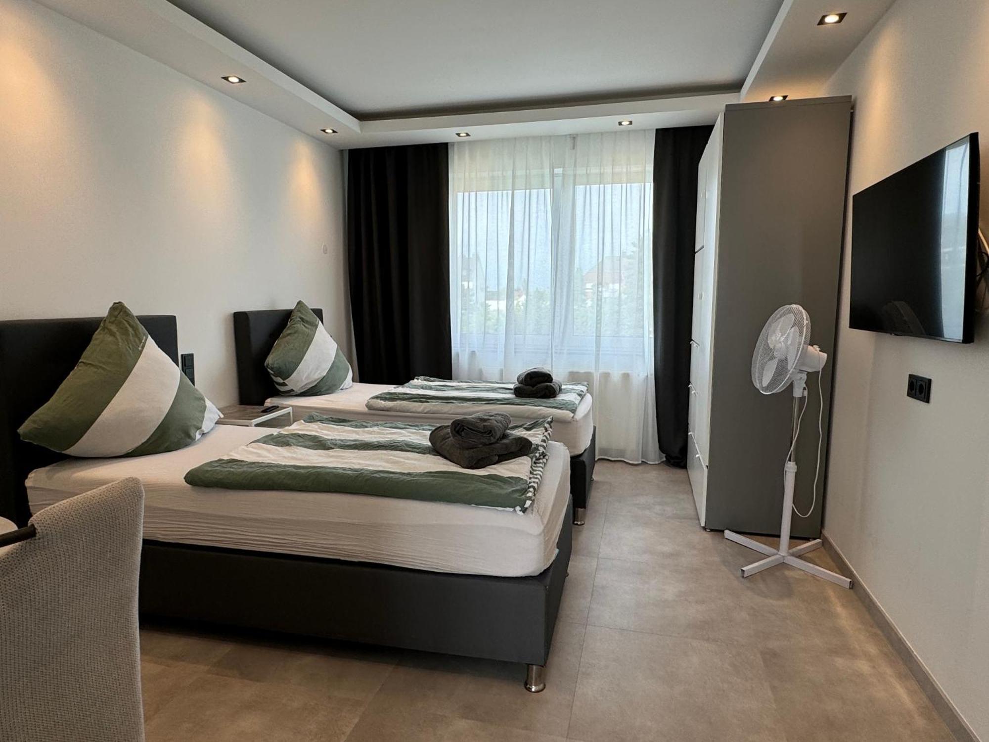 Aparts House - Balkon-Wifi-Kitchen Έσσεν Εξωτερικό φωτογραφία